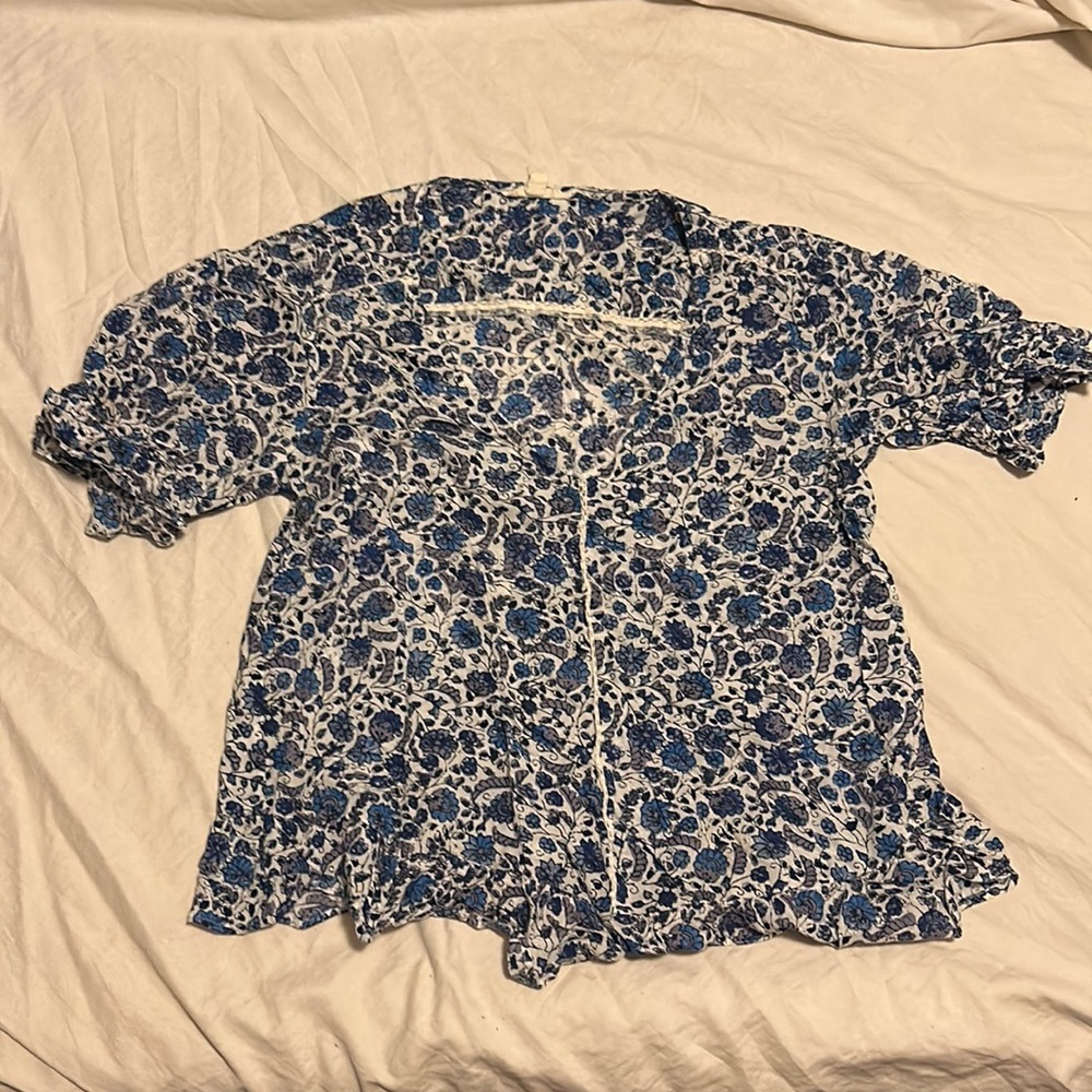 Lucky Brand Blue Floral Short Sleeved Blouse
